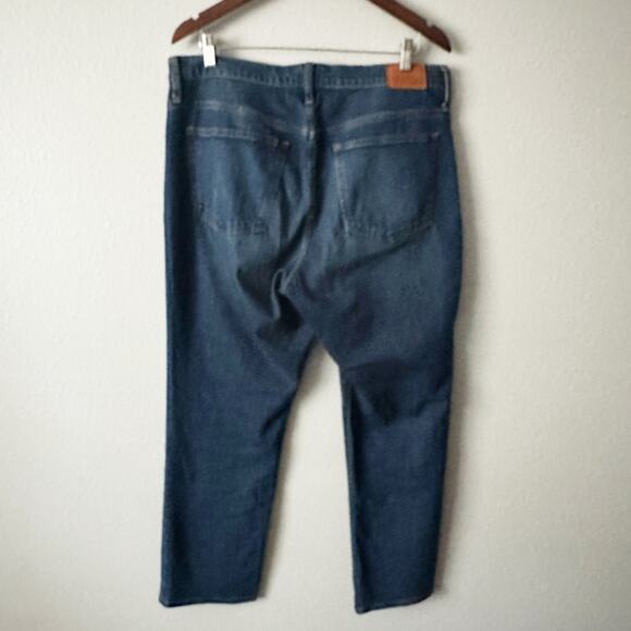 J. Crew Slim boyfriend jean in Ridgefield wash women’s size 31 - Picture 5 of 13